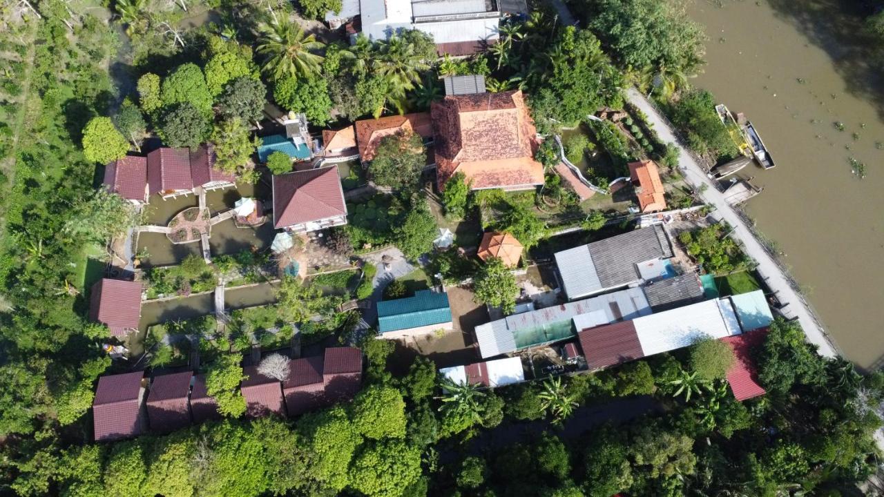 Brown House Resort 芹苴 外观 照片