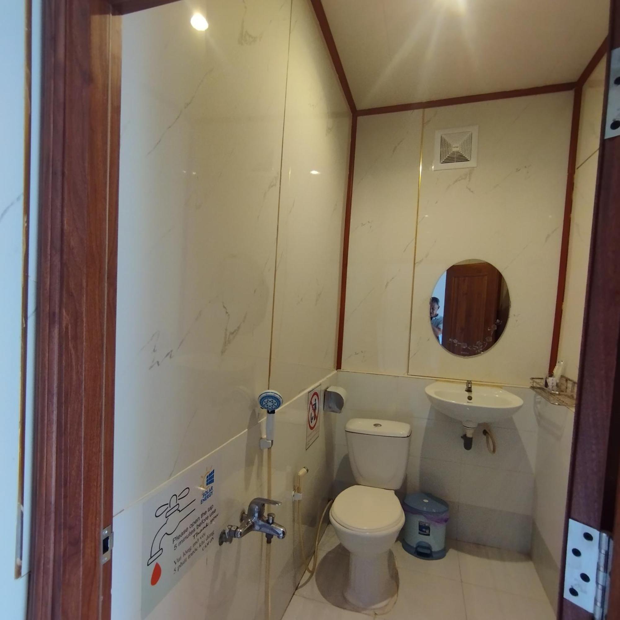 Brown House Resort 芹苴 外观 照片